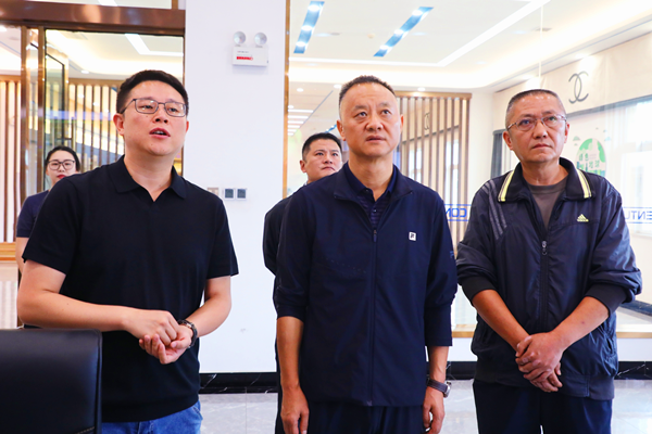 羅平縣委書記許韶發調研照片.png